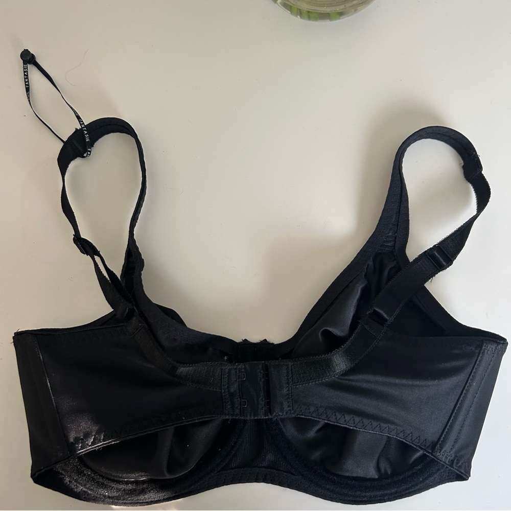 Fantasie smooth cup bra black 30G - Picture 5 of 7